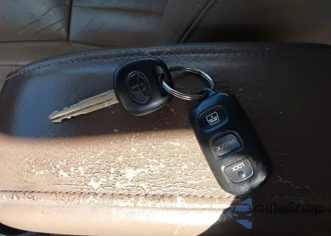 1999 Toyota 4Runner Limited V6 z USA, uszkodzony, nr VIN JT3HN87R7X9026659